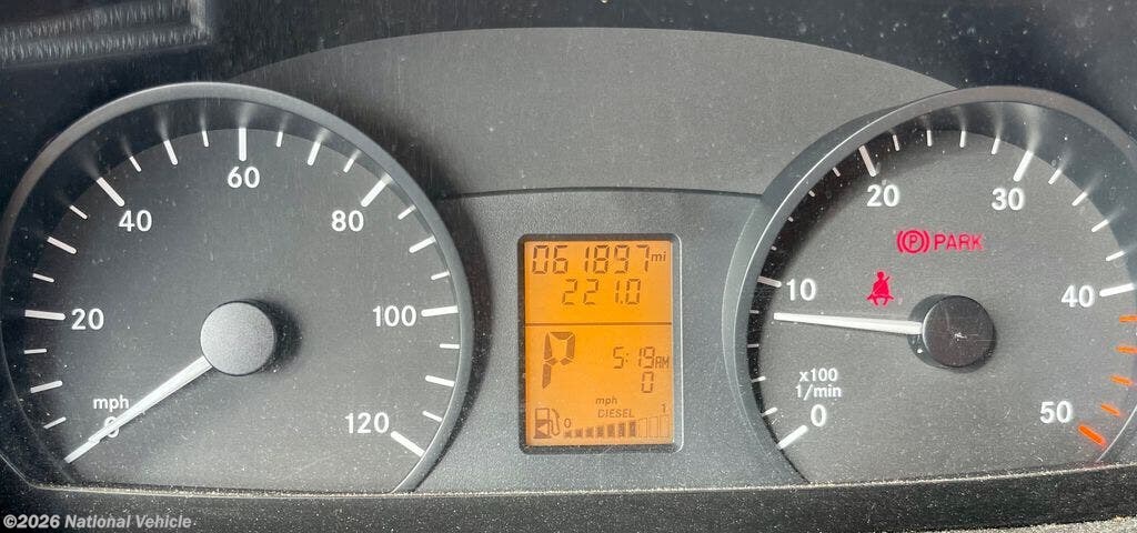 Used 2012 Leisure Travel Unity U24MB available in Williamsburg, Virginia