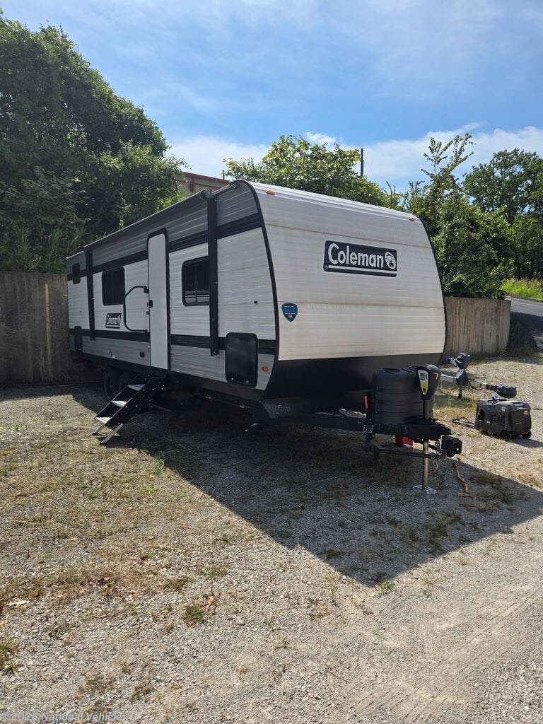 2025 Keystone Coleman 25B - Used Travel Trailer For Sale by National Vehicle in Branson West, Missouri
