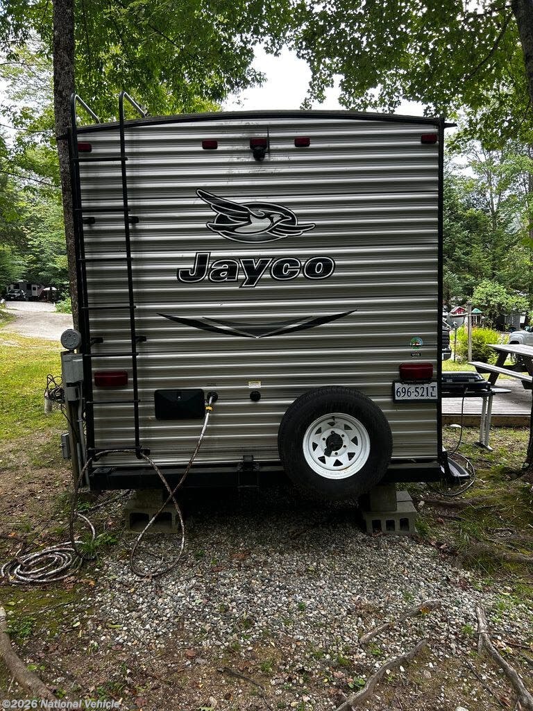 2016 Jayco Jay Flight 28BHBE - Used Travel Trailer For Sale by National Vehicle in Claremont, New Hampshire