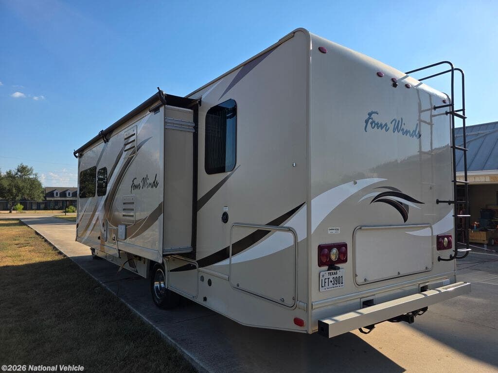 2018 Thor Motor Coach Four Winds 31Y - Used Class C For Sale by National Vehicle in Austin, Texas