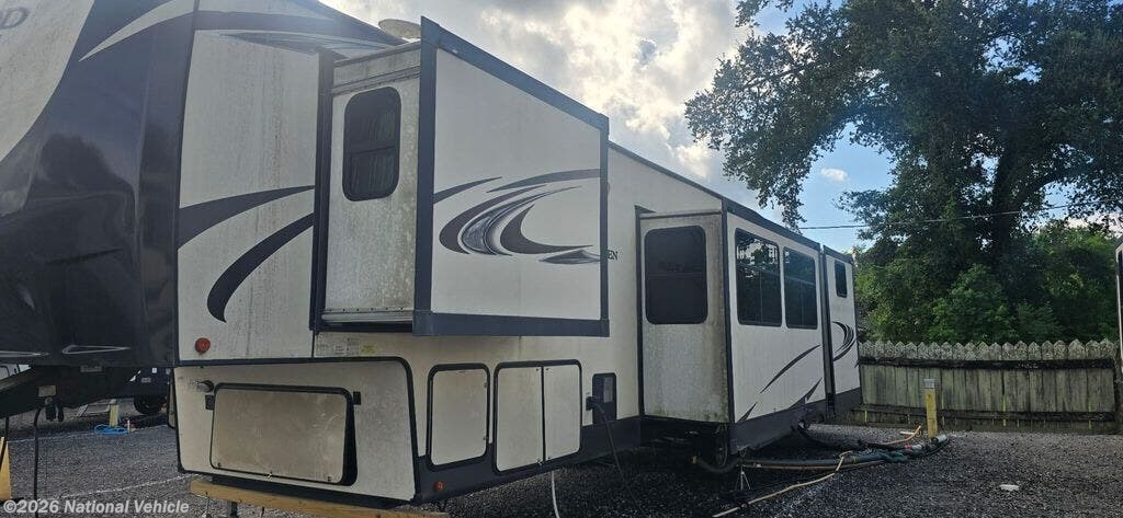 2020 Forest River Wildwood Heritage Glen 356QB - Used Fifth Wheel For Sale by National Vehicle in LaPlace, Louisiana