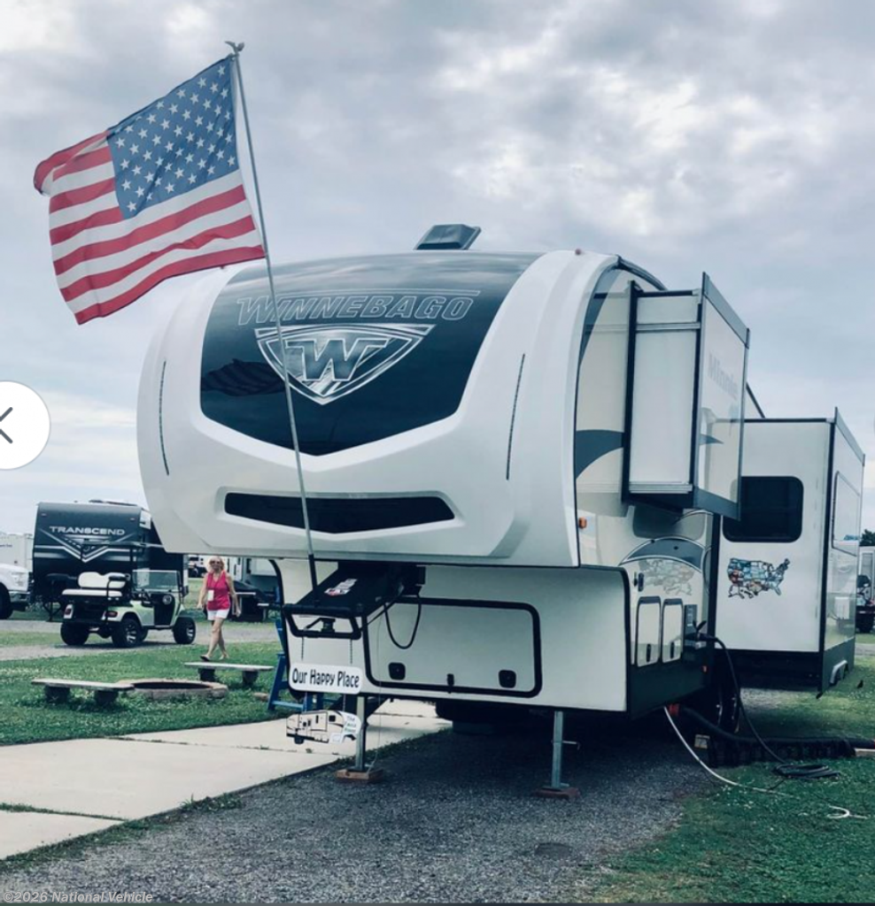 2018 Winnebago Minnie Plus 27REOK - Used Fifth Wheel For Sale by National Vehicle in Spring Branch, Texas