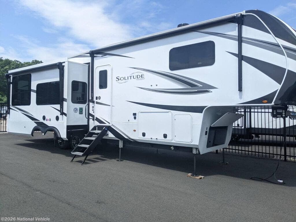 2023 Grand Design Solitude 345GK - Used Fifth Wheel For Sale by National Vehicle in Newtown, Connecticut