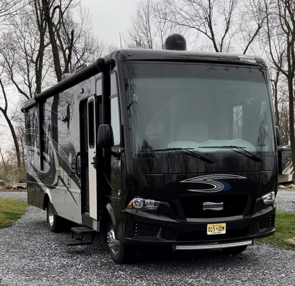 Used 2020 Newmar Bay Star Sport 2702 available in Sicklerville, New Jersey