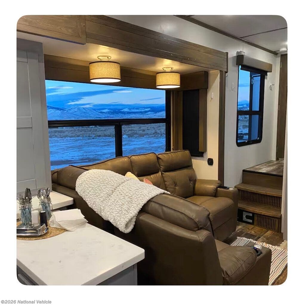 2020 Fuzion 429 by Keystone from National Vehicle in Helena, Montana