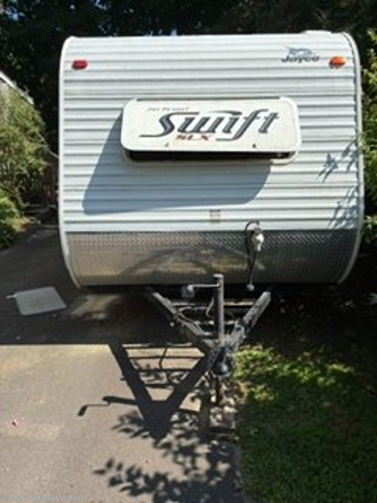 2013 Jayco Jay Flight Swift SLX 184BH - Used Travel Trailer For Sale by National Vehicle in Haverhill, Massachusetts