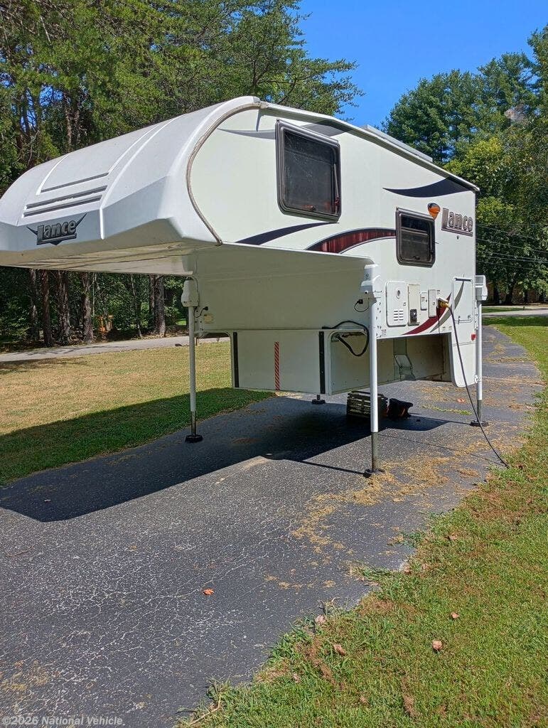2018 Lance Truck Camper 850 - Used Truck Camper For Sale by National Vehicle in Crossville, Tennessee