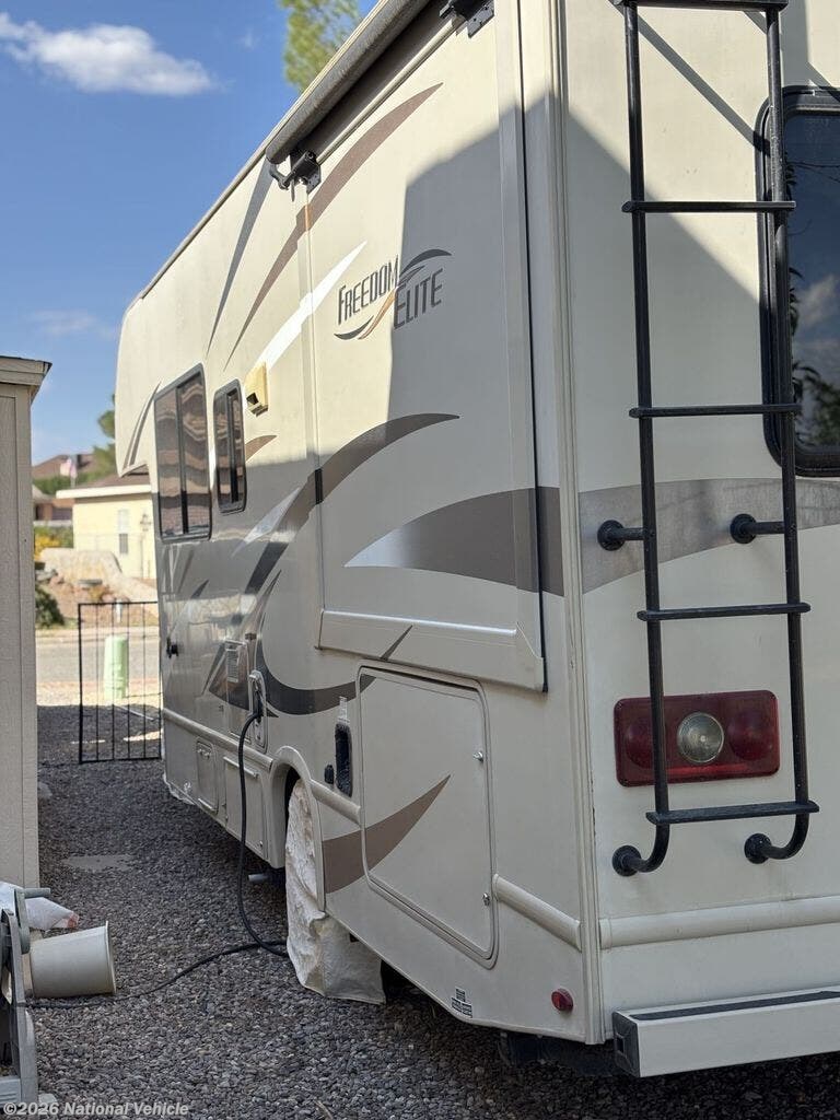 2017 Freedom Elite 26HE by Thor Motor Coach from National Vehicle in Las Cruces, New Mexico