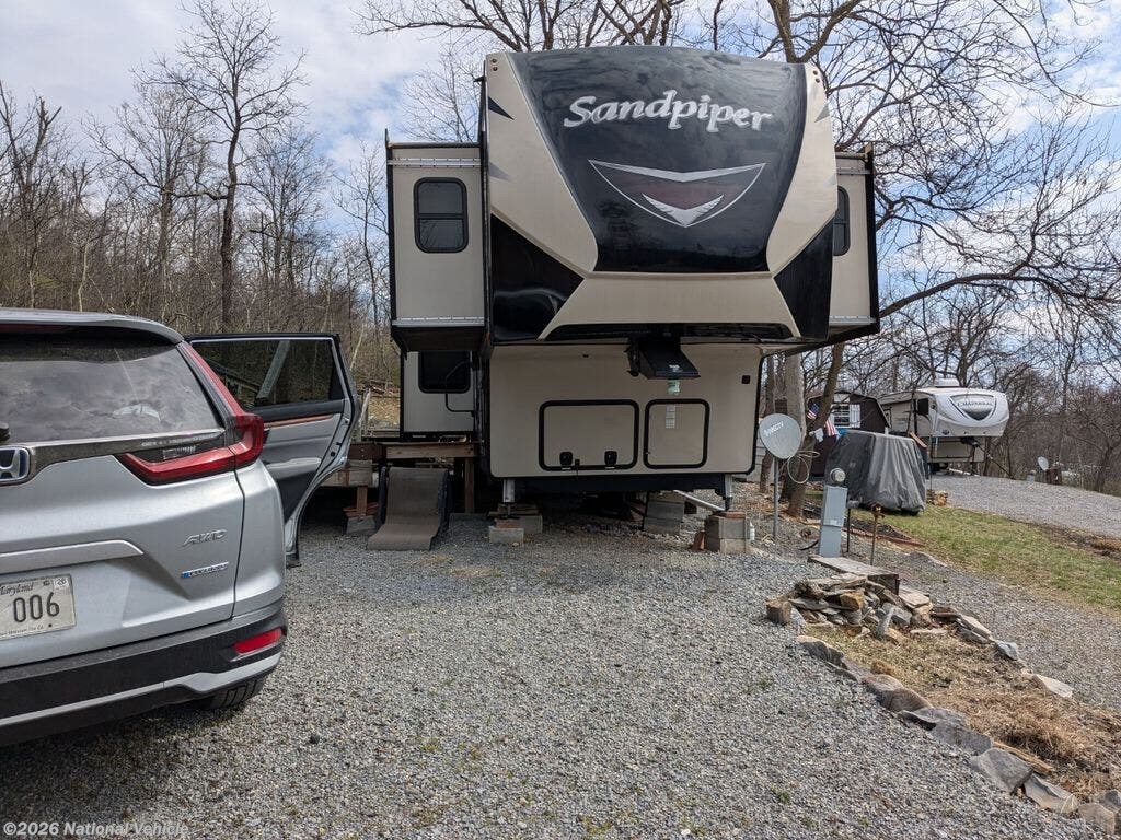 2019 Forest River Sandpiper 379FLOK - Used Fifth Wheel For Sale by National Vehicle in Hancock, Maryland