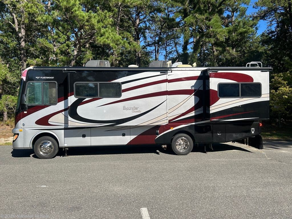 2011 Bounder Classic 30T by Fleetwood from National Vehicle in Ocean Twp, New Jersey