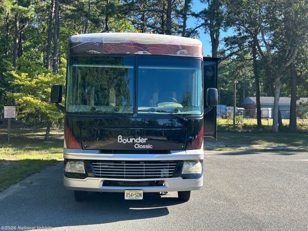 2011 Fleetwood Bounder Classic 30T - Used Class A For Sale by National Vehicle in Ocean Twp, New Jersey
