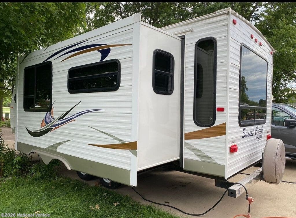 Used 2013 Winnebago Sunset Creek Sport 267RL available in North Liberty, Iowa