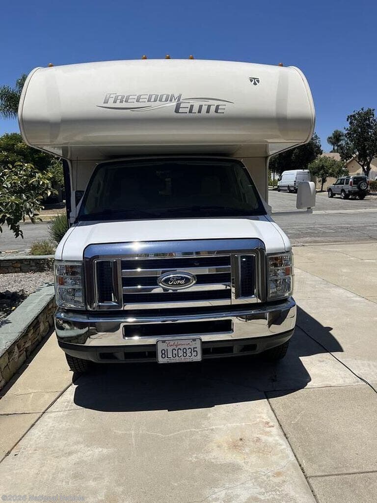 Used 2016 Thor Motor Coach Freedom Elite 26FE available in Upland, California
