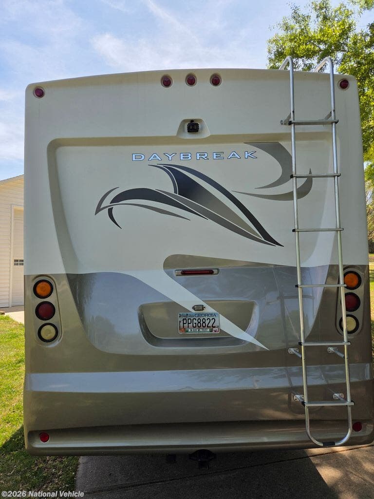 2012 Daybreak 30FS by Thor Motor Coach from National Vehicle in Covington, Georgia