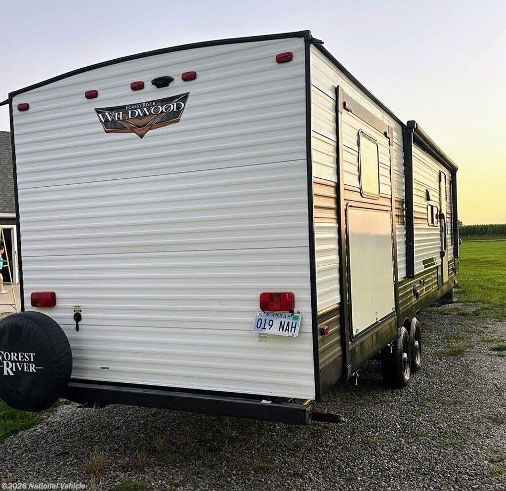 2020 Forest River Wildwood 31KQBTS - Used Travel Trailer For Sale by National Vehicle in Gardner, Kansas