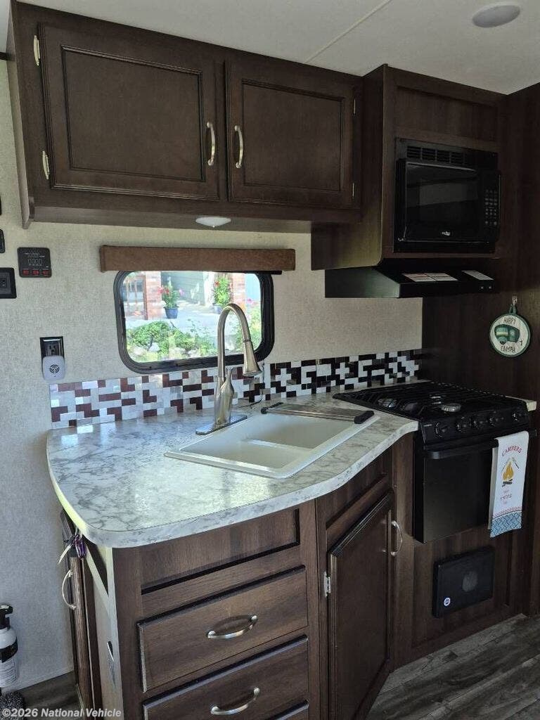 Used 2018 Jayco Jay Flight SLX 242BHSW available in Loveland, Colorado