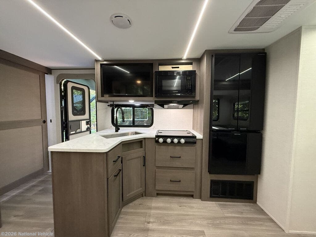 Used 2025 Grand Design Transcend 335BHT available in Kirkland, Washington