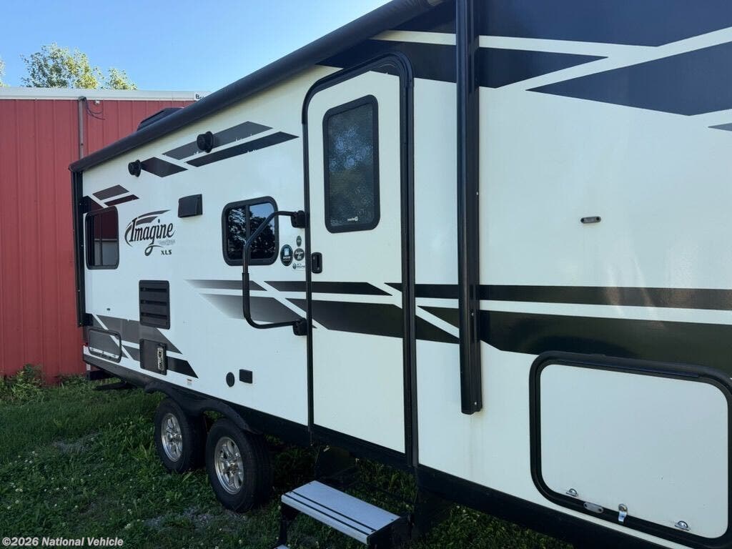 2019 Grand Design Imagine 19RLE - Used Travel Trailer For Sale by National Vehicle in Holgate, Ohio