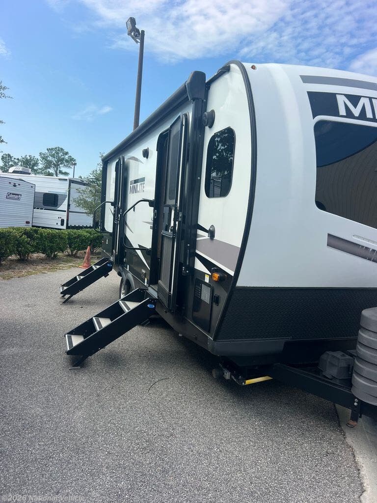 2024 Forest River Rockwood Mini Lite 2516S - Used Travel Trailer For Sale by National Vehicle in Conway, South Carolina
