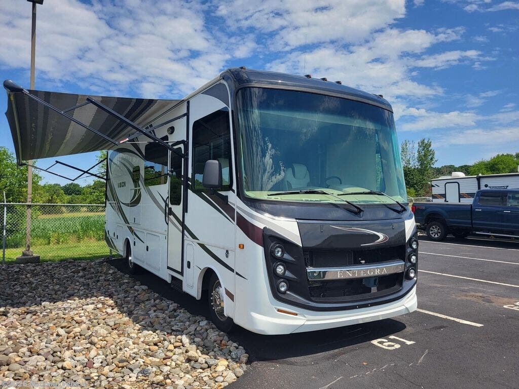 2019 Entegra Coach Vision 29S - Used Class A For Sale by National Vehicle in Zionsville, Pennsylvania