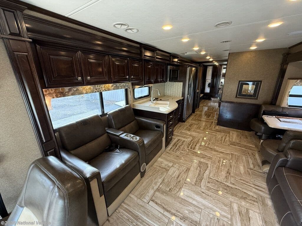 2016 Thor Motor Coach Venetian M37 - Used Class A For Sale by National Vehicle in Chardon, Ohio