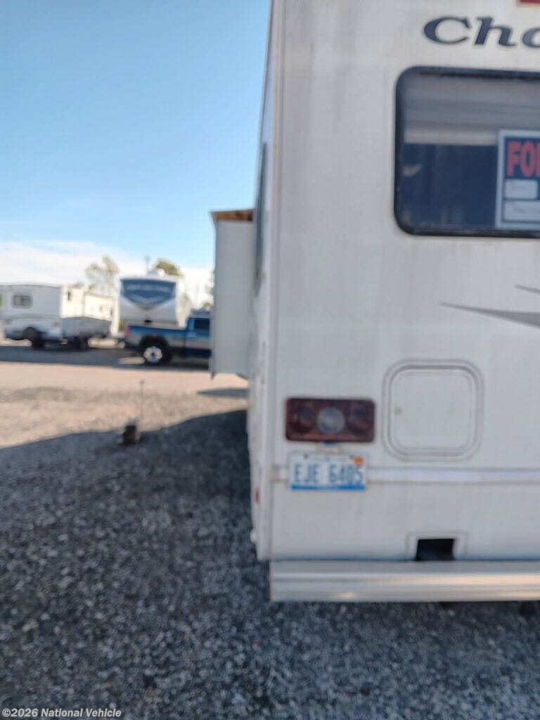 2006 Chateau 31V by Four Winds from National Vehicle in Clinton Township, Michigan
