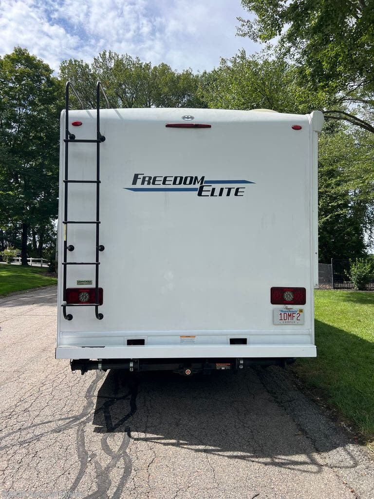 2023 Thor Motor Coach Freedom Elite 27FE - Used Class C For Sale by National Vehicle in North Attleborough, Massachusetts