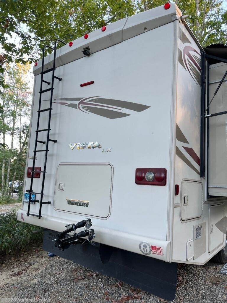 2017 Winnebago Vista LX 27N - Used Class A For Sale by National Vehicle in Seymour, Connecticut