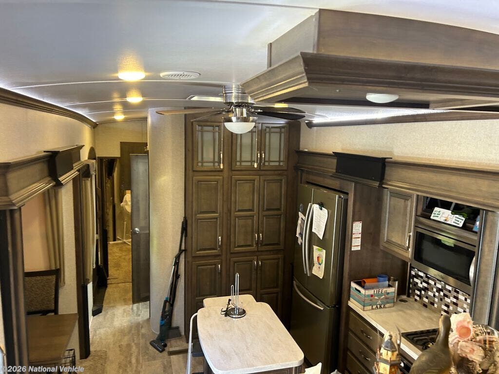 Used 2018 Keystone Montana 3731FL available in Mansfield, Ohio