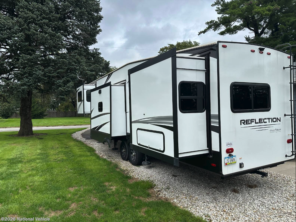 2025 Grand Design Reflection 360FLS - Used Fifth Wheel For Sale by National Vehicle in Earlham, Iowa