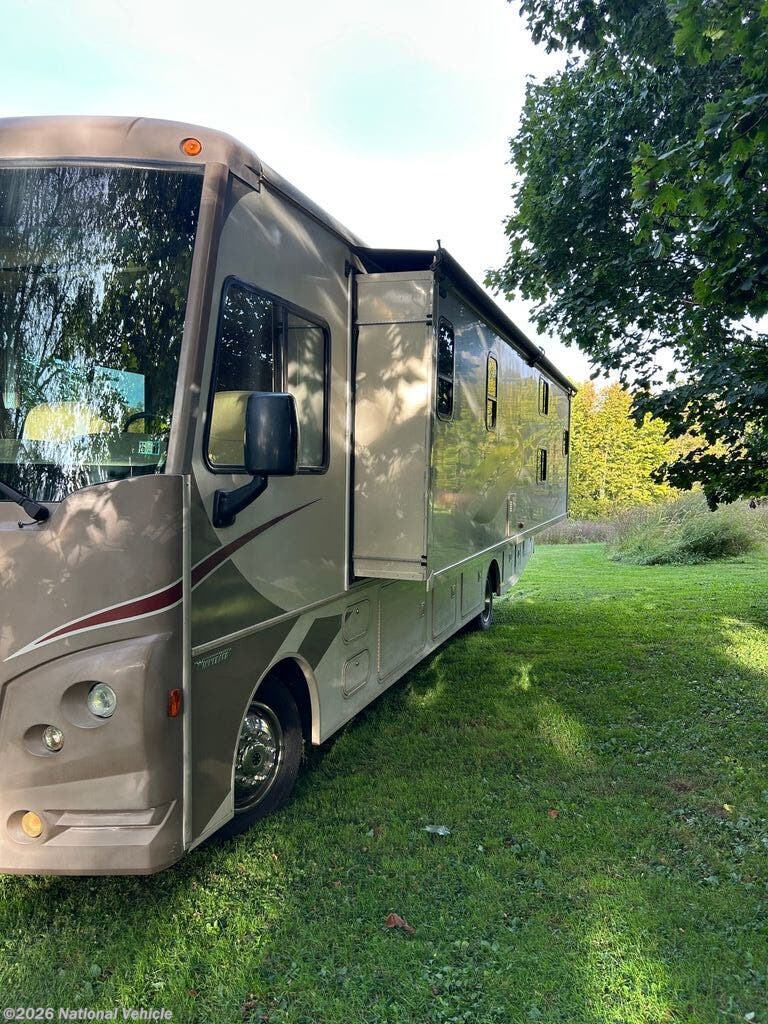 Used 2016 Winnebago Vista 31BE available in Northampton, Pennsylvania