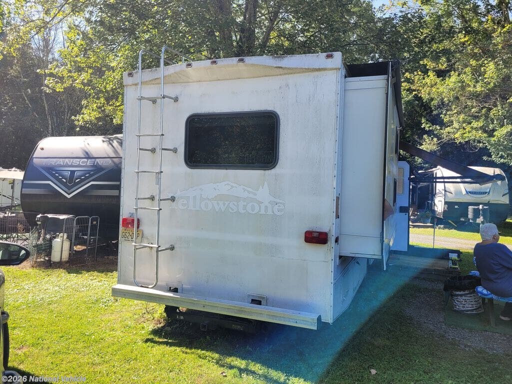 2010 Yellowstone 63111 by Gulf Stream from National Vehicle in Jersey City, New Jersey