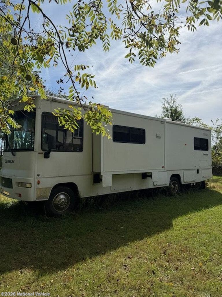 2008 Itasca Sunstar 32K - Used Class A For Sale by National Vehicle in Campton Hills, Illinois