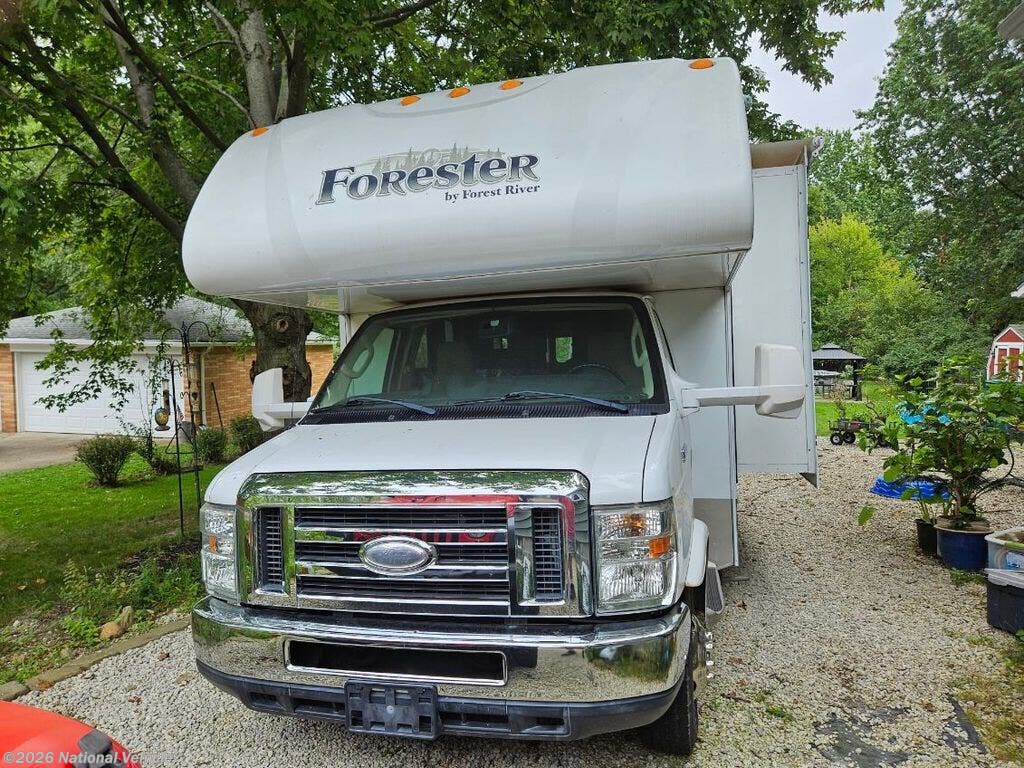 2015 Forest River Forester 3171DS - Used Class C For Sale by National Vehicle in Seven Hills, Ohio
