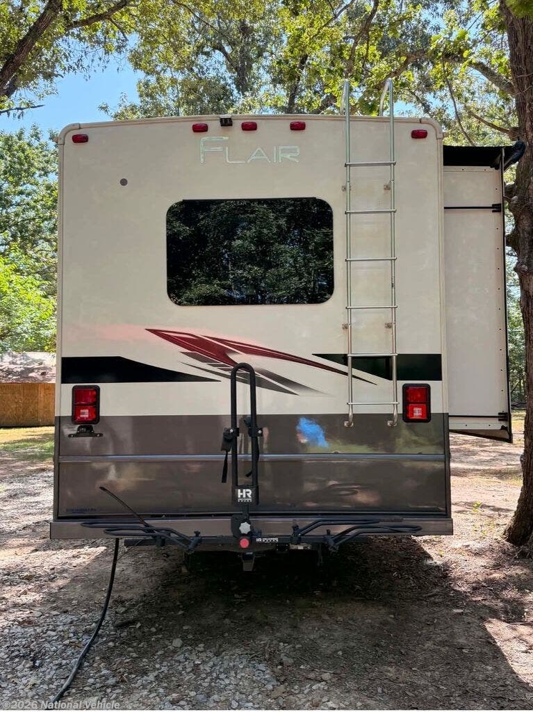 2022 Fleetwood Flair 35R - Used Class A For Sale by National Vehicle in Doniphan, Missouri