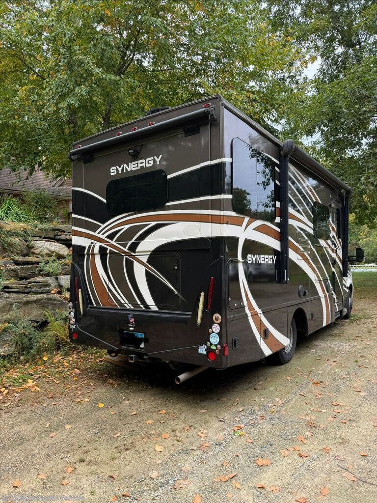 2017 Synergy Sprinter 24SP by Thor Motor Coach from National Vehicle in Putnam, Connecticut