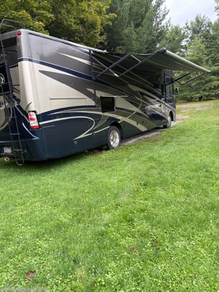 2014 Thor Motor Coach Miramar 34.2 - Used Class A For Sale by National Vehicle in Export, Pennsylvania