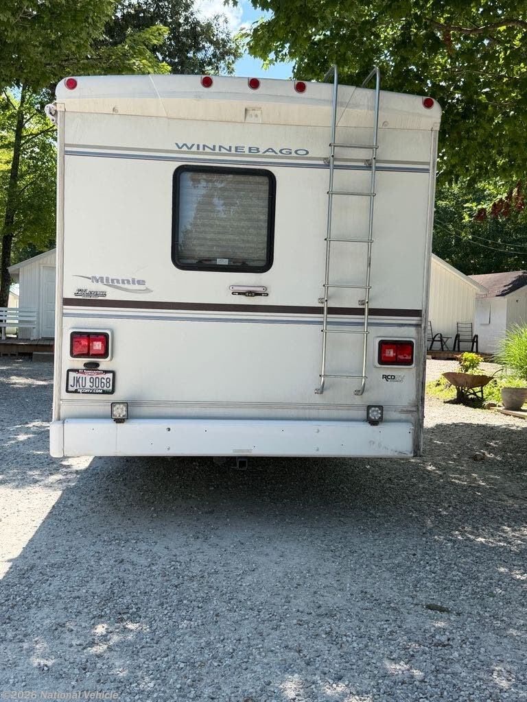 2004 Winnebago Minnie Winnie 29B - Used Class C For Sale by National Vehicle in Westerville, Ohio