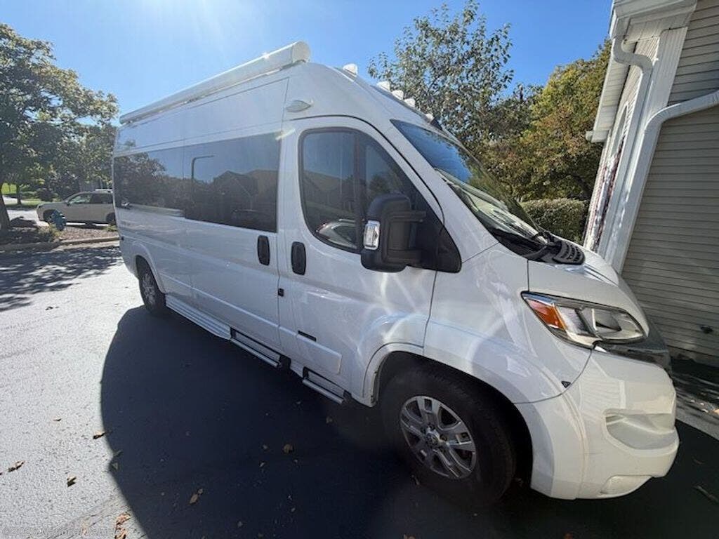 2025 Roadtrek Zion SRT - Used Class B For Sale by National Vehicle in East Troy, Wisconsin