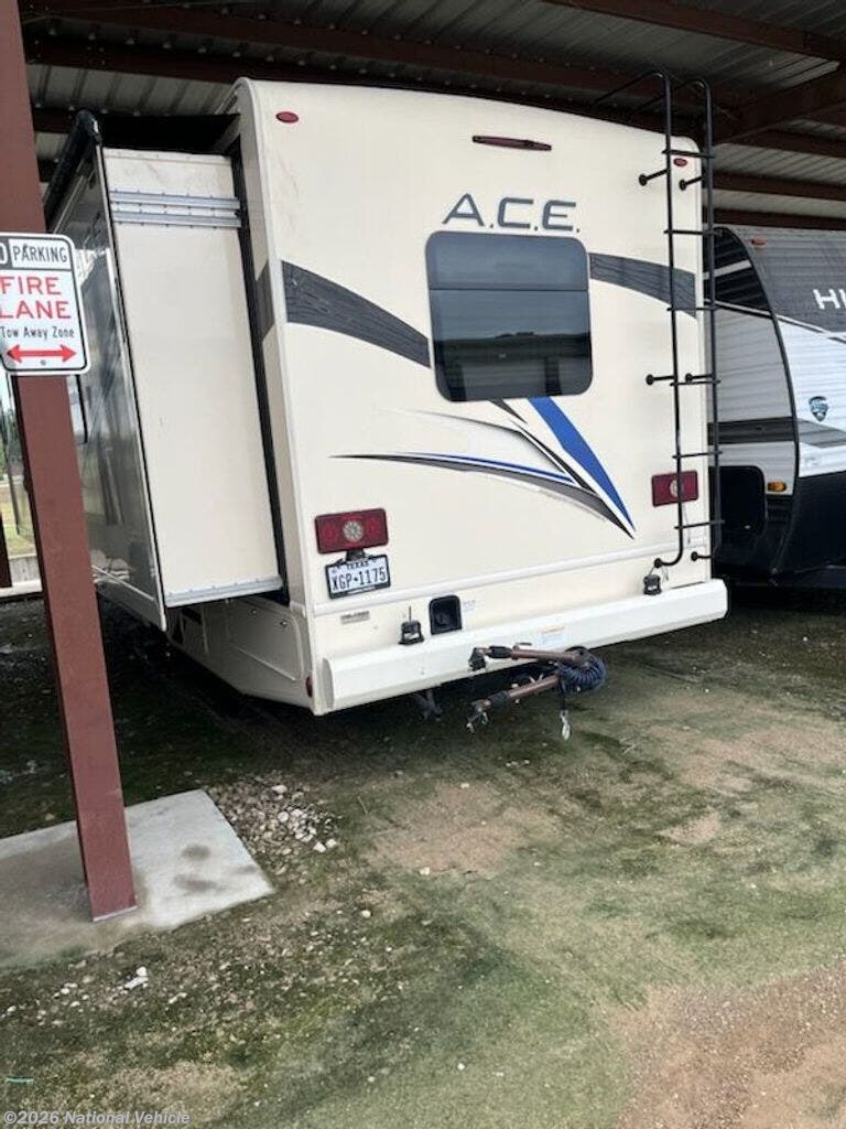 2022 Thor Motor Coach A.C.E. 32.3 - Used Class A For Sale by National Vehicle in Tomball, Texas