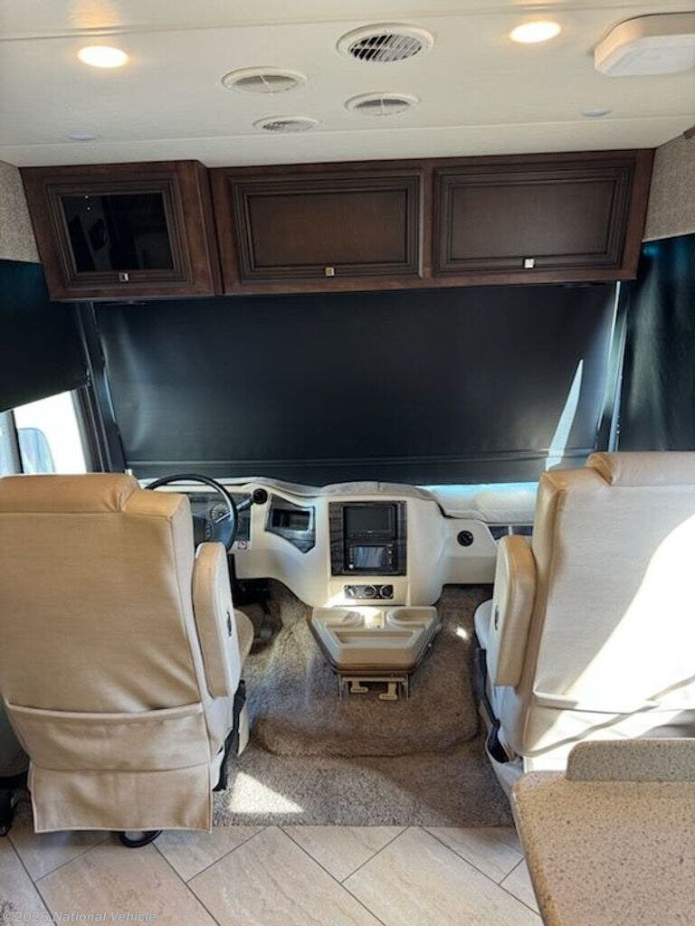 Used 2018 Newmar Bay Star 3401 available in Madera, California