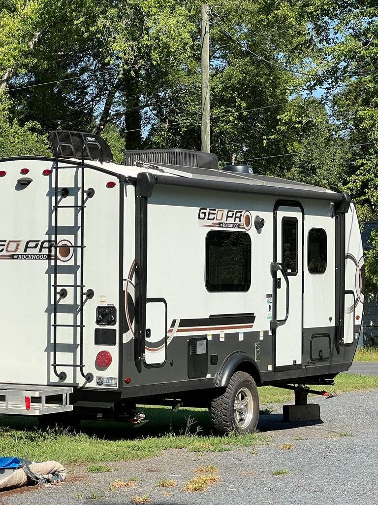 2024 Forest River Rockwood Geo Pro G19FD - Used Travel Trailer For Sale by National Vehicle in Biscoe, North Carolina