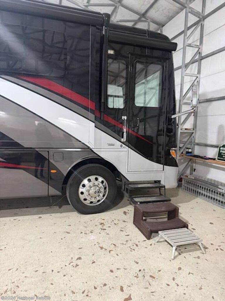 Used 2018 Newmar Ventana 4037 available in Eagle River, Wisconsin