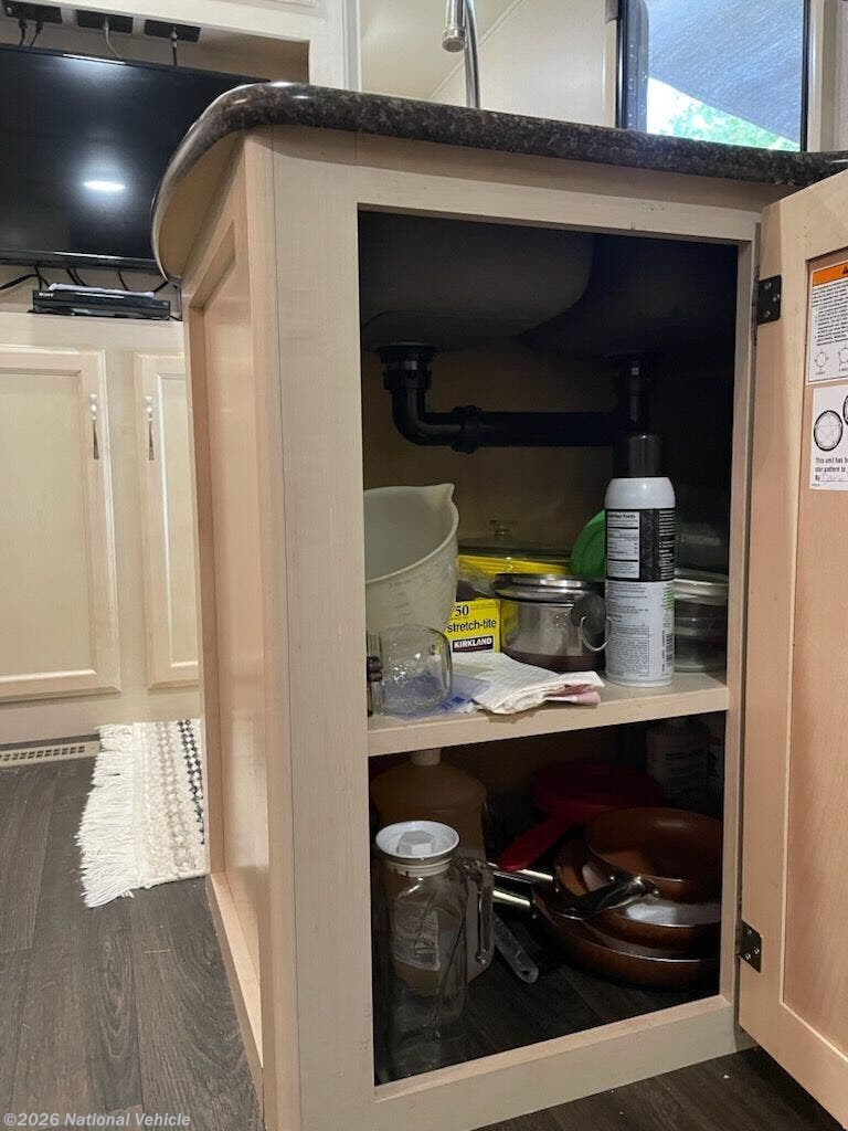 2019 Minnie 2455BHS by Winnebago from National Vehicle in Jefferson, Iowa