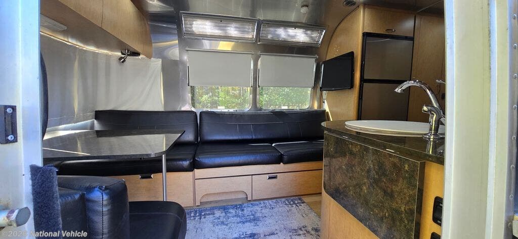 Used 2017 Airstream Flying Cloud 25FB Twin available in East Aurora, New York