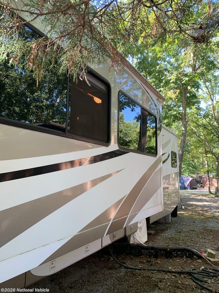 2005 Windsport 36A by Four Winds from National Vehicle in Harrison Township, New Jersey