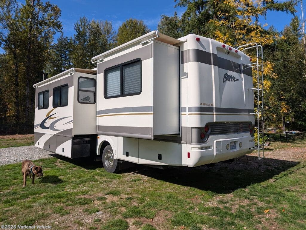 Used 2004 Fleetwood Storm 31W available in Spanaway, Washington