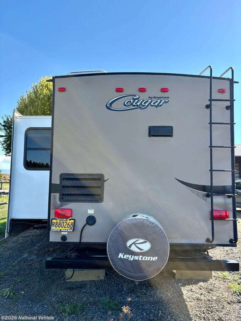 Used 2016 Keystone Cougar 29RKSWE available in Canby, Oregon