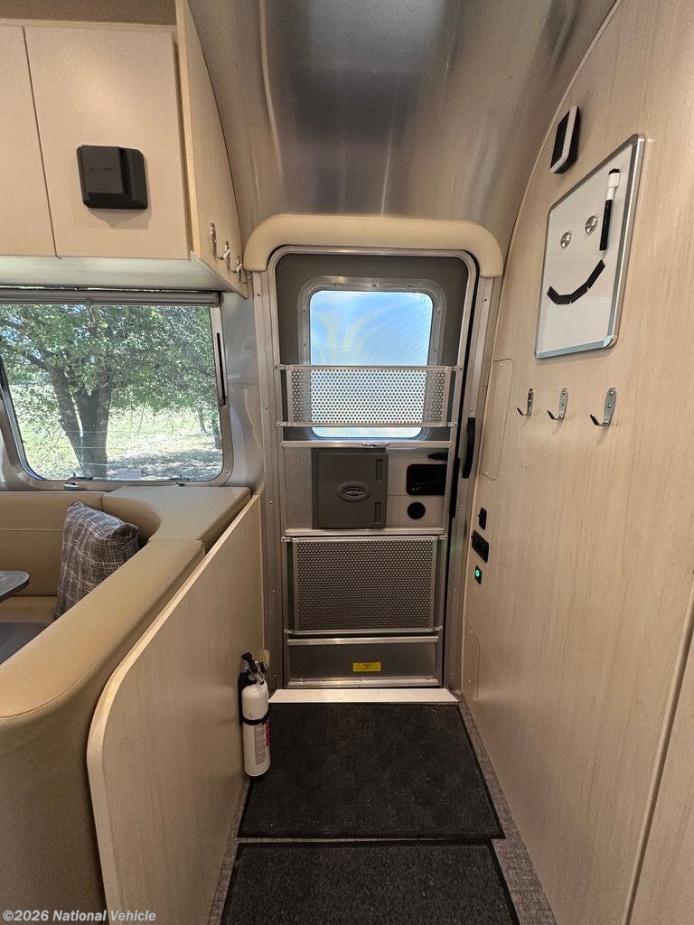 2024 Flying Cloud 23FB Twin by Airstream from National Vehicle in Fort Worth, Texas