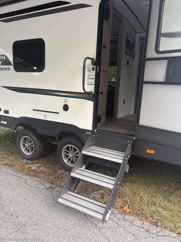 2024 Northern Spirit Bijou 2565FK by Coachmen from National Vehicle in Bella Vista, Arkansas